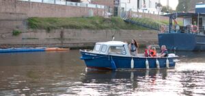 self drive boat hire on upton upon severn
